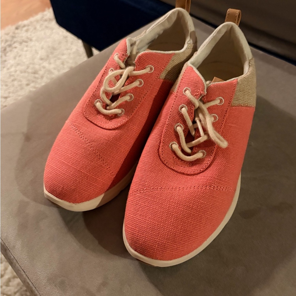 Toms Cabrillo Canvas Lace Up Sneakers - Picture 5 of 6